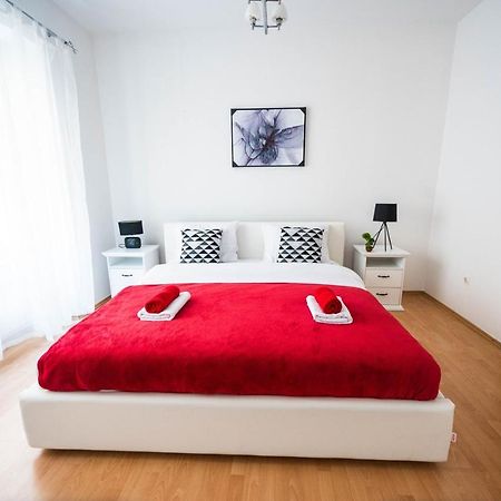 Bright And Modern 1Bdr Apartment In The Center SJJ Eksteriør bilde